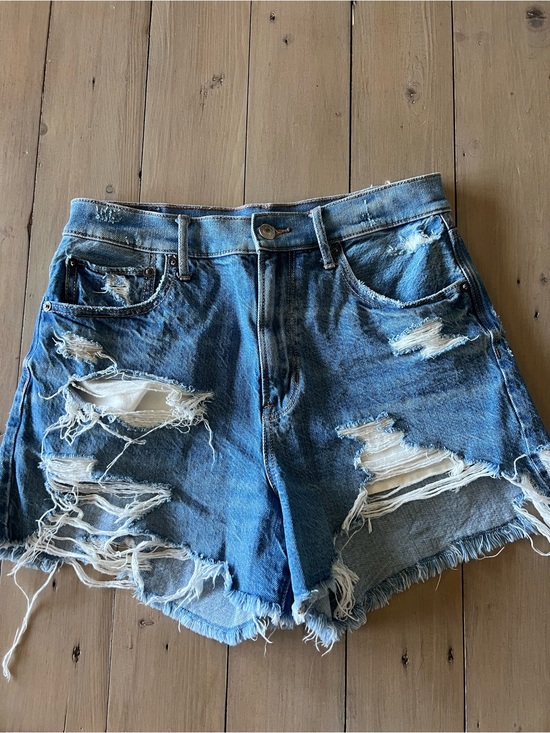 American Eagle Outfitters Pants - American Eagle Jean shorts Size 6